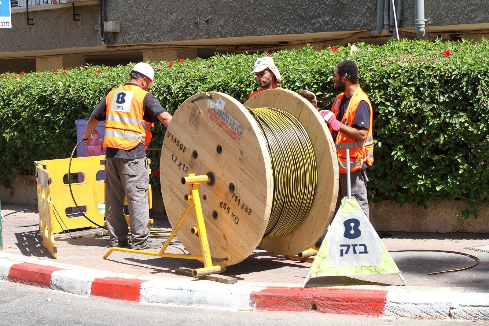 בזק סיבים אופטיים בזק סיבים אופטיים